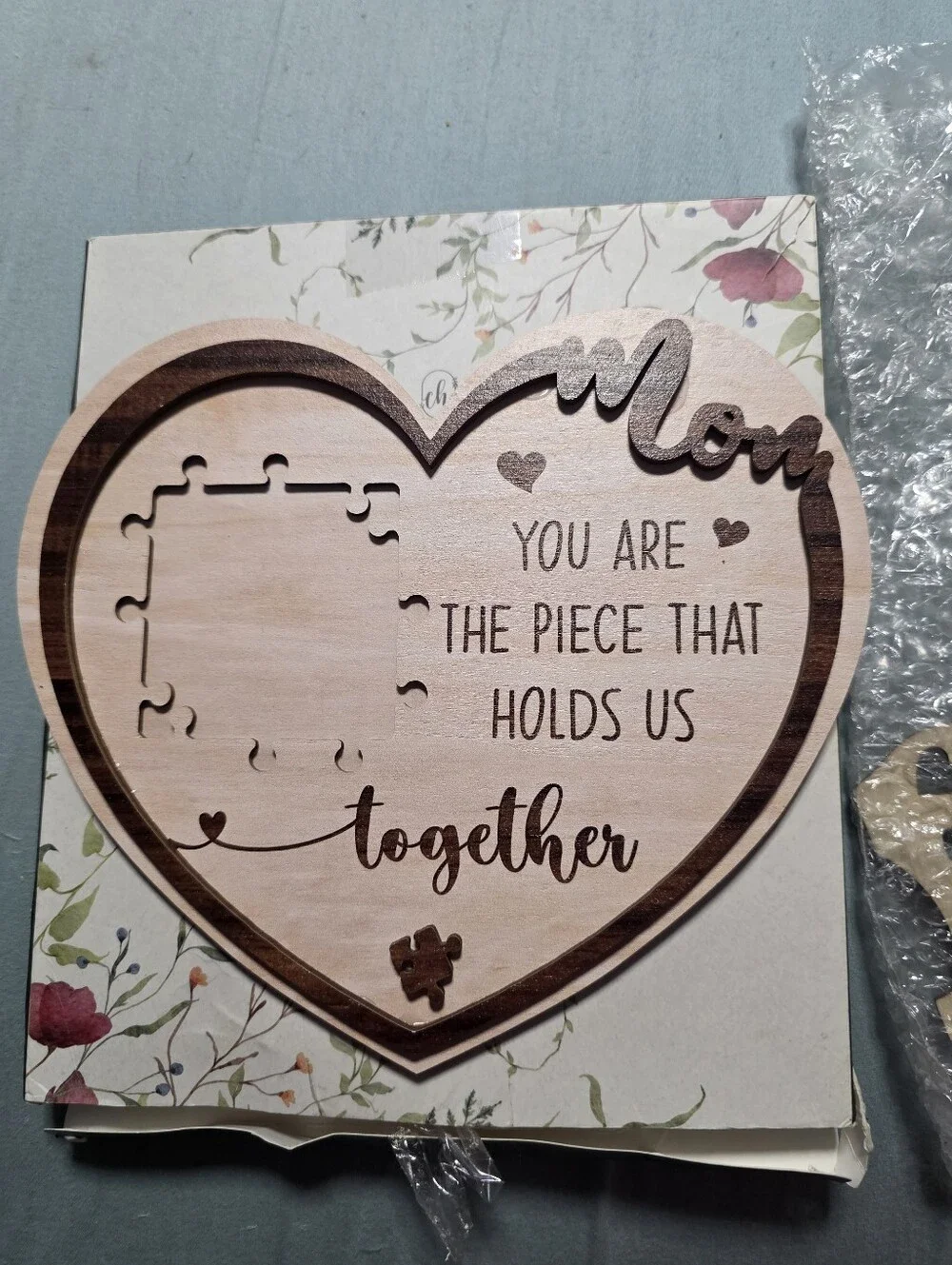 Choang Wooden Heart Picture Frame for Mom